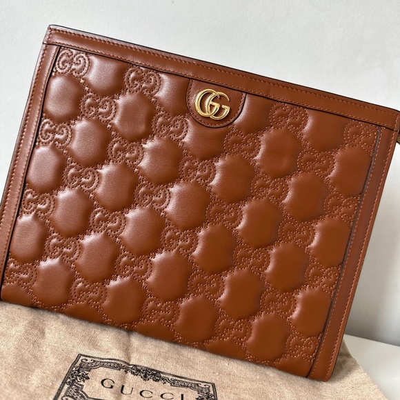 GUCCI Calfskin GG Matelassé Pouch Brown - Picture 1 of 9